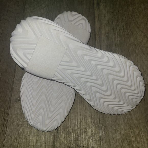 NEW sock-like pink running shoes size 8.5(39) - Picture 7 of 8